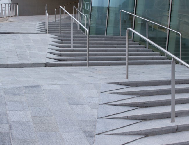 Trappen en vloeren van Natuursteen voor Stations