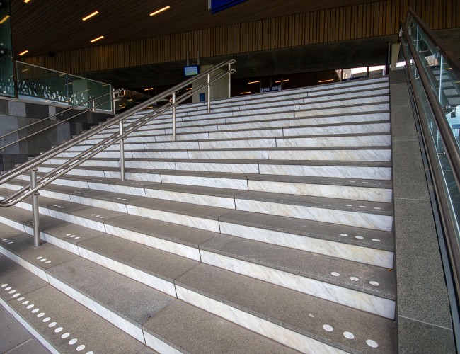 Trappen voor stations door van Stokkum Natuursteen