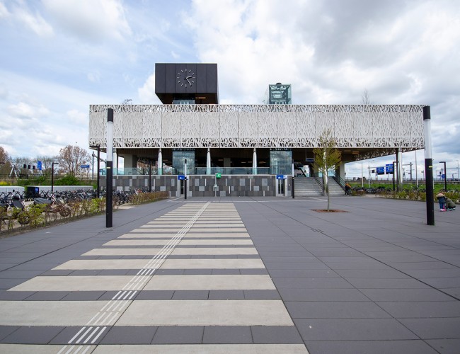 Van Stokkum Natuursteen stationsvloeren