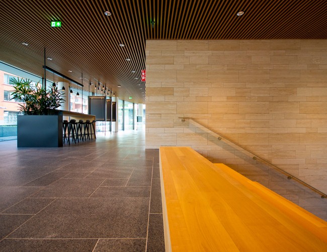 Natuursteen Vloeren en Trappen door Van Stokkum