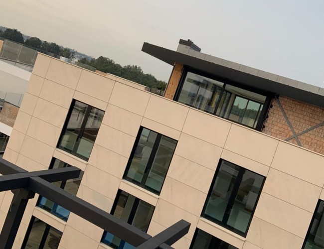 Natuursteen in Loosdrecht door Van Stokkum